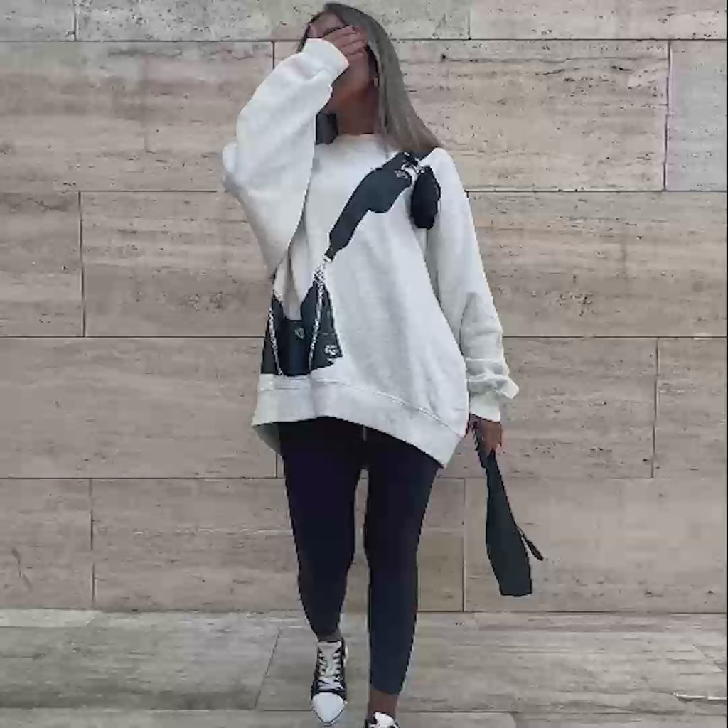 Black moon fancy bag sweater